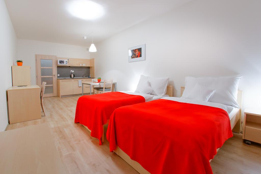 Aparthotel Eliska Tower 3*