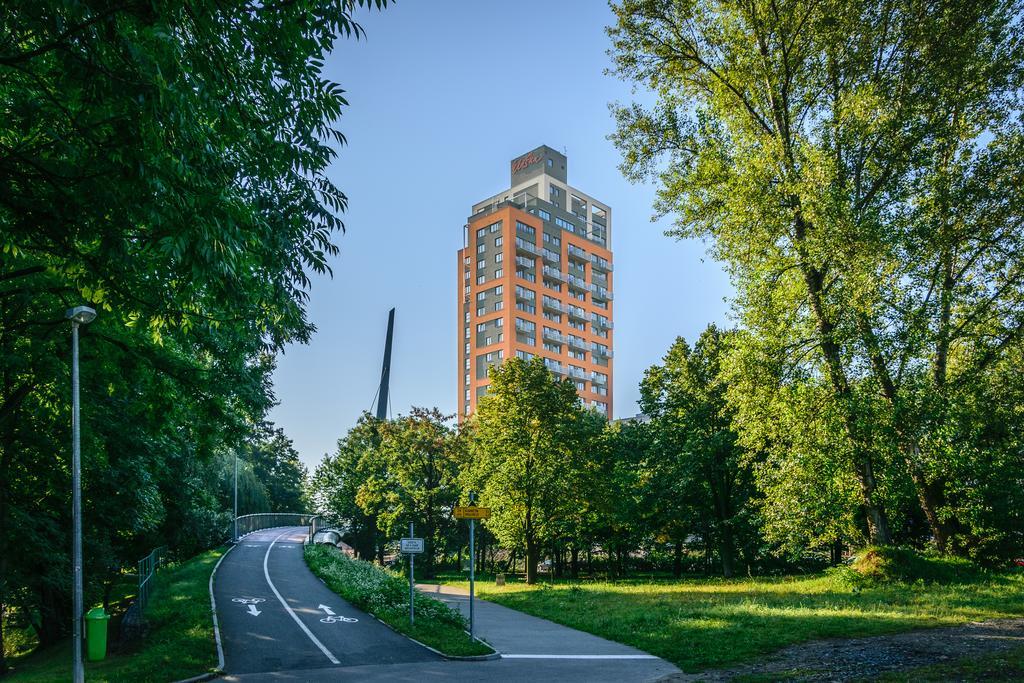 Eliska Tower Aparthotel 3*