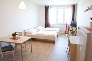 Aparthotel Eliska Tower Praga